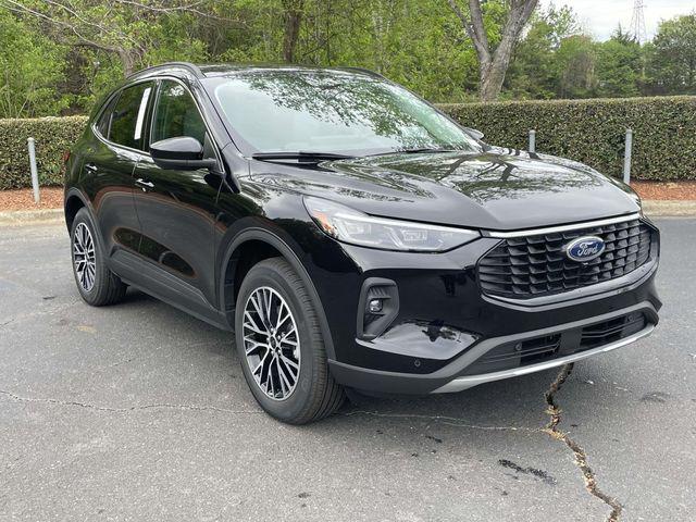 New 2025 Ford Escape PHEV SE
