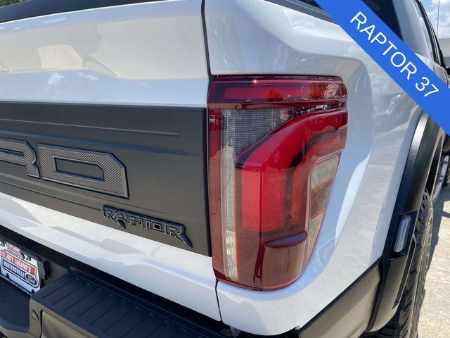 صورة مصغرة 40 لـ 2025 FORD F-150 RAPTOR