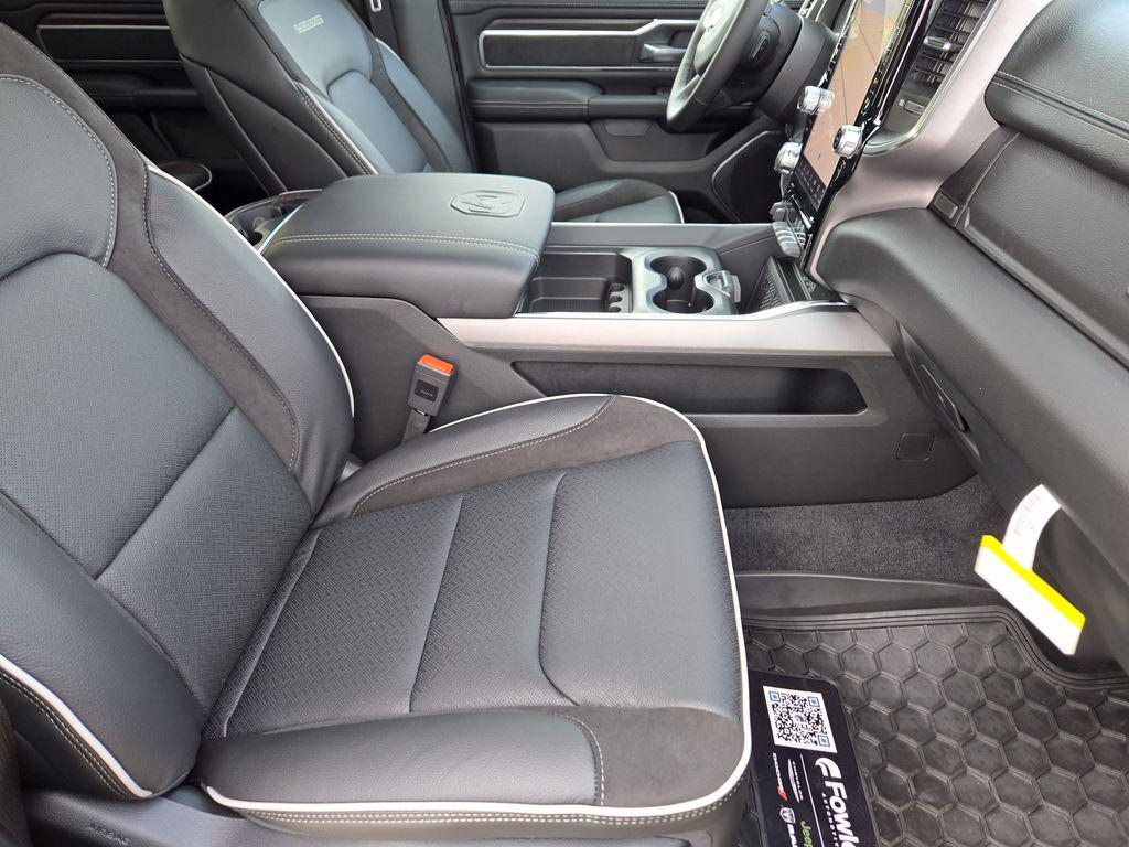 2026 RAM 1500 LARAMIE photo 10