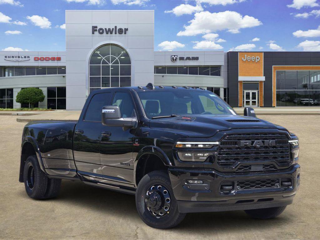 New 2026 RAM 3500 Limited Crew Cab 4x4 8' Box