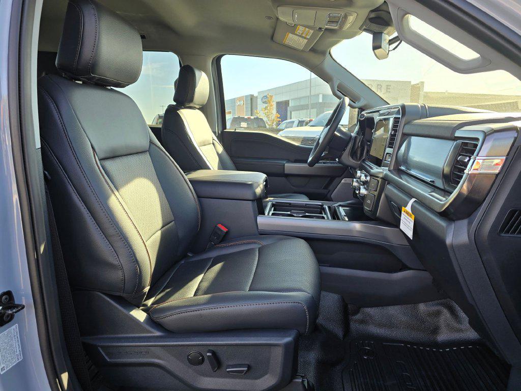 2026 FORD F-350 LARIAT thumbnail 16