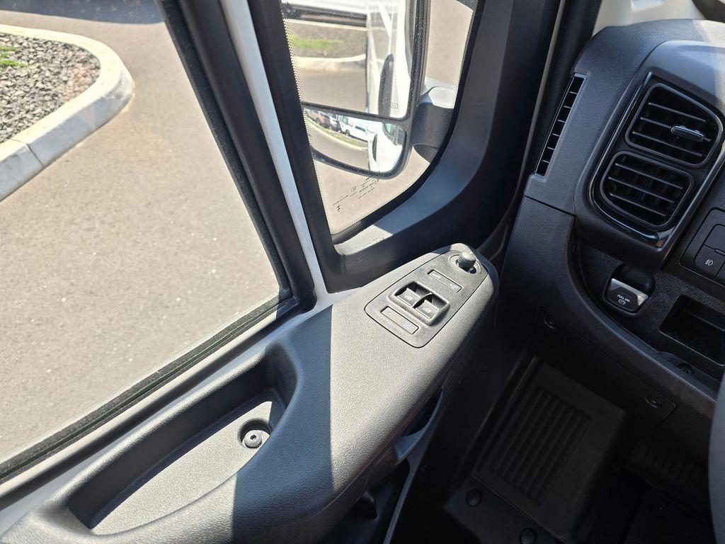 2026 RAM PROMASTER 3500 HIGH ROOF — миниатюра 32