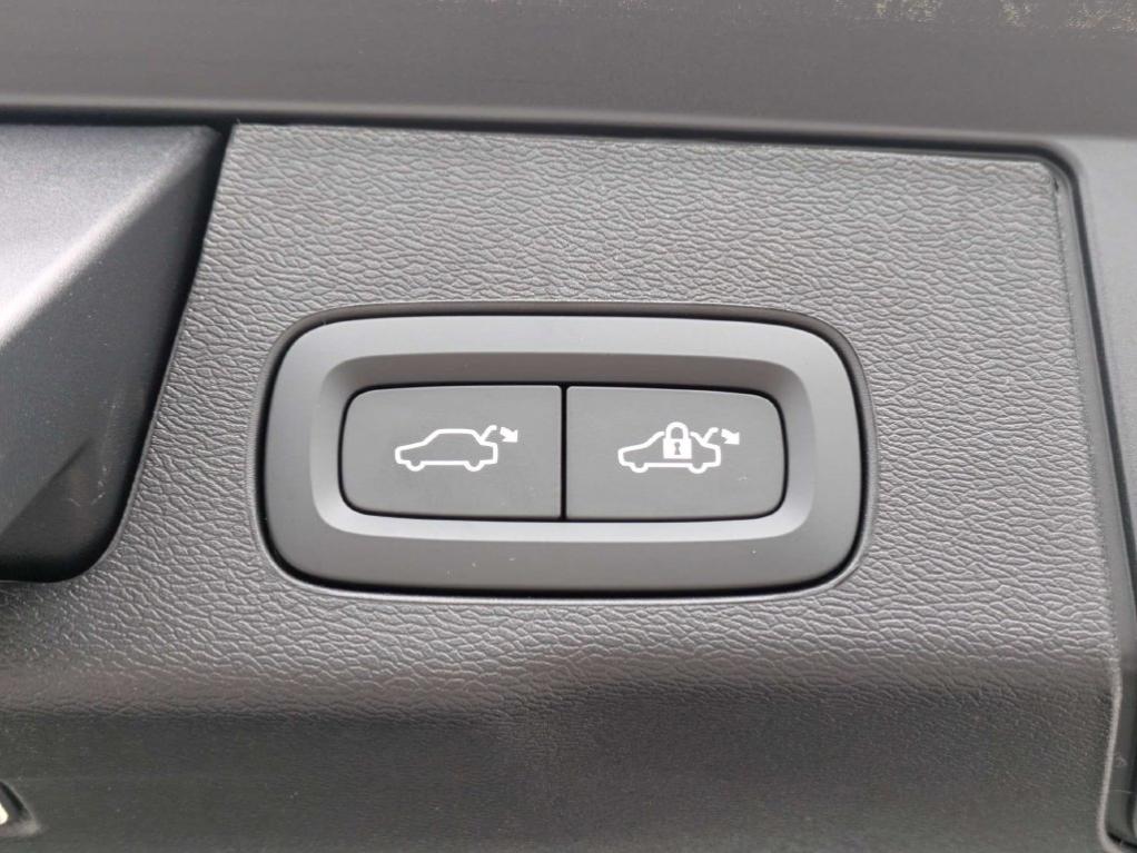 صورة مصغرة 15 لـ 2026 Volvo XC60 B5 ULTRA