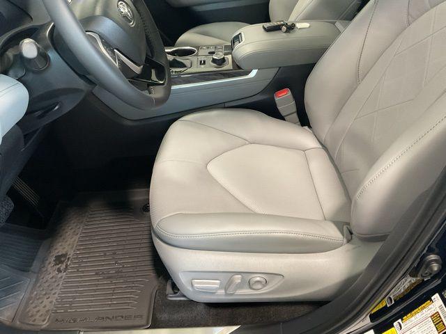 TOYOTA HIGHLANDER - 10