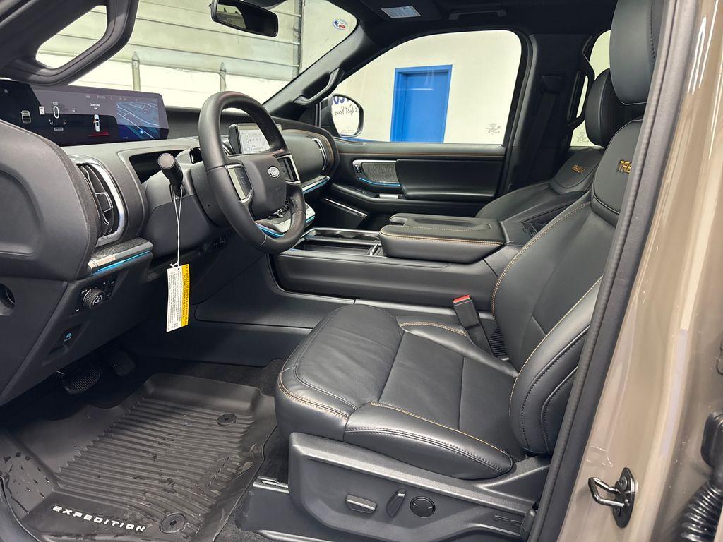 صورة 10 لـ 2027 FORD EXPEDITION TREMOR