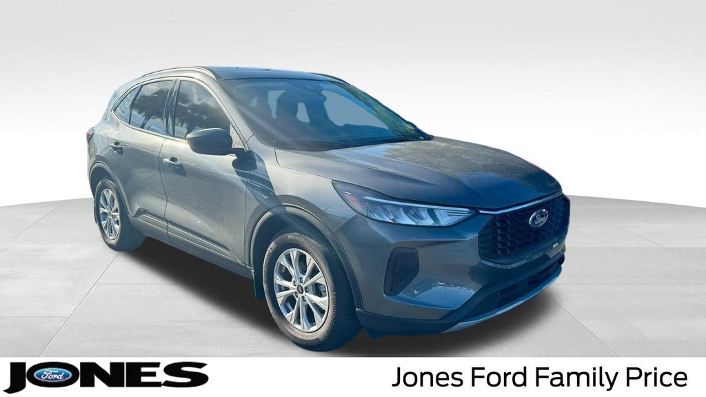 New 2025 Ford Escape Active