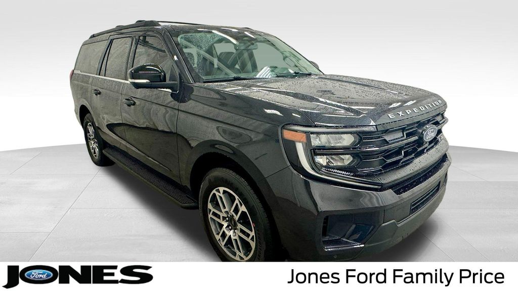 New 2025 Ford Expedition Max Active 4x2