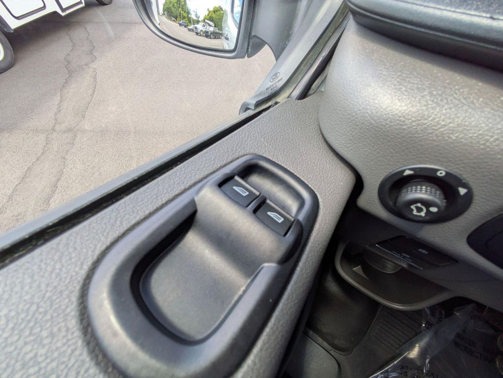 2025 FORD TRANSIT-250 BASE — миниатюра 23