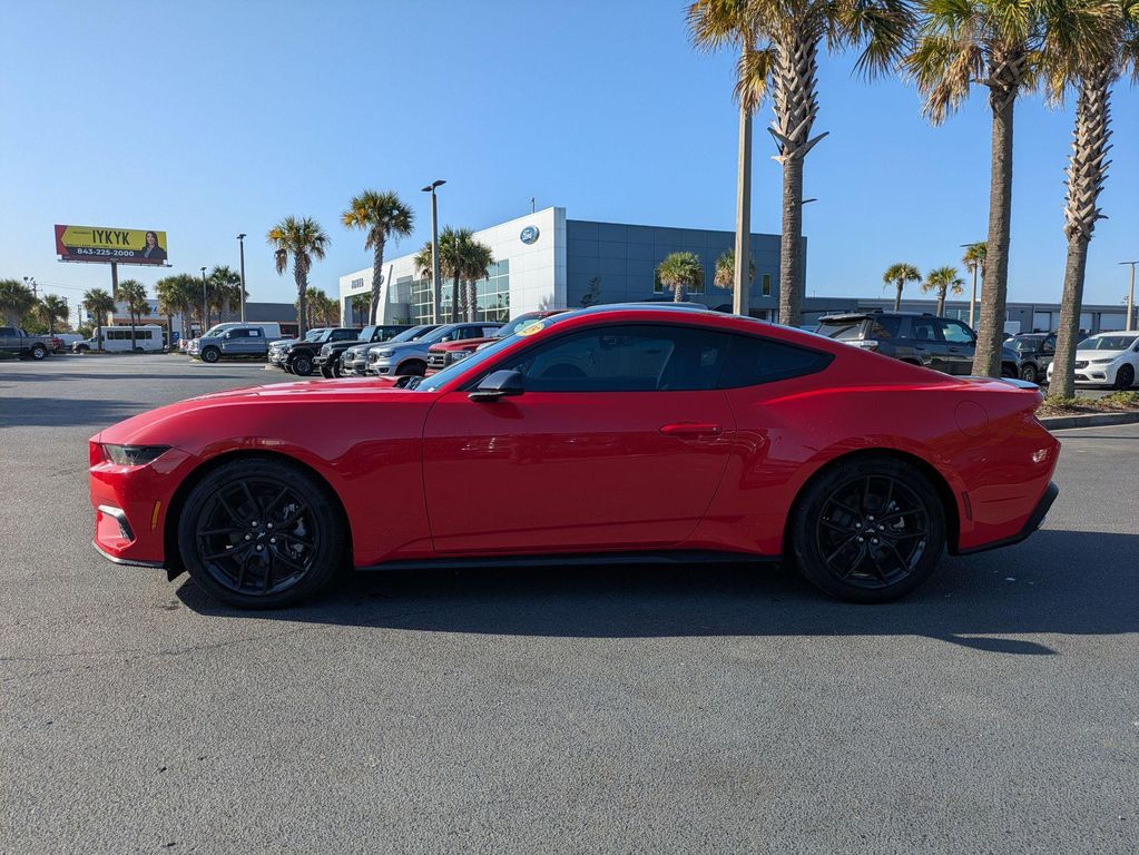صورة 7 لـ 2025 FORD MUSTANG ECOBOOST