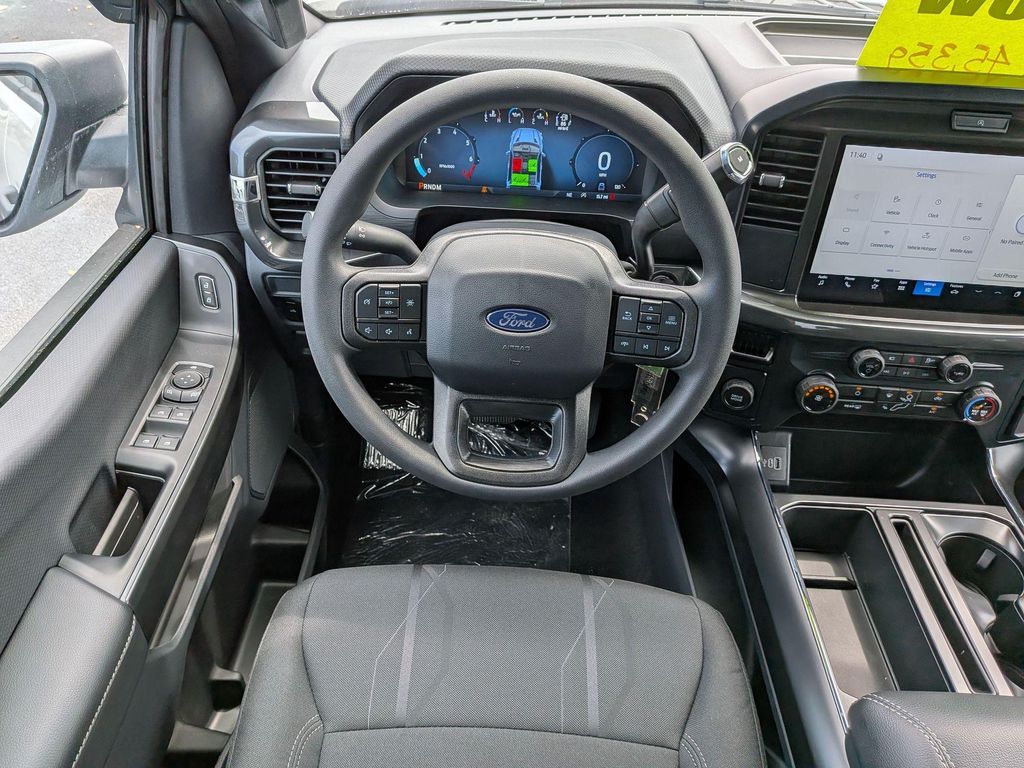 صورة مصغرة 17 لـ 2026 FORD F-150 STX