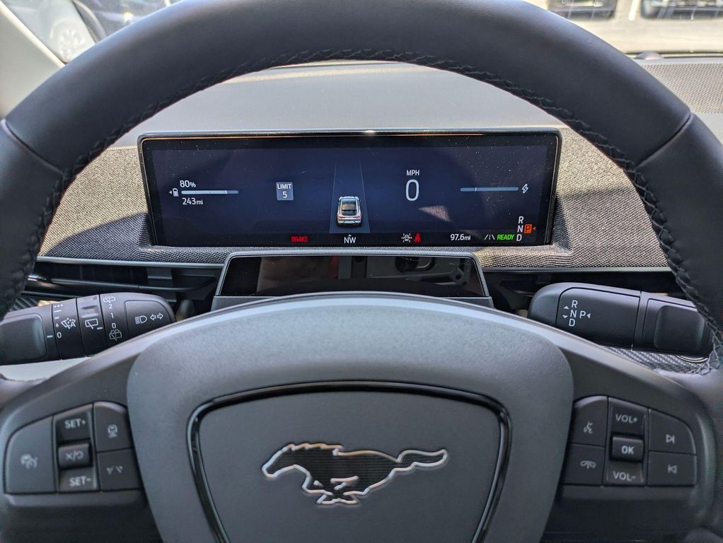 صورة مصغرة 29 لـ 2025 FORD MUSTANG MACH-E PREMIUM
