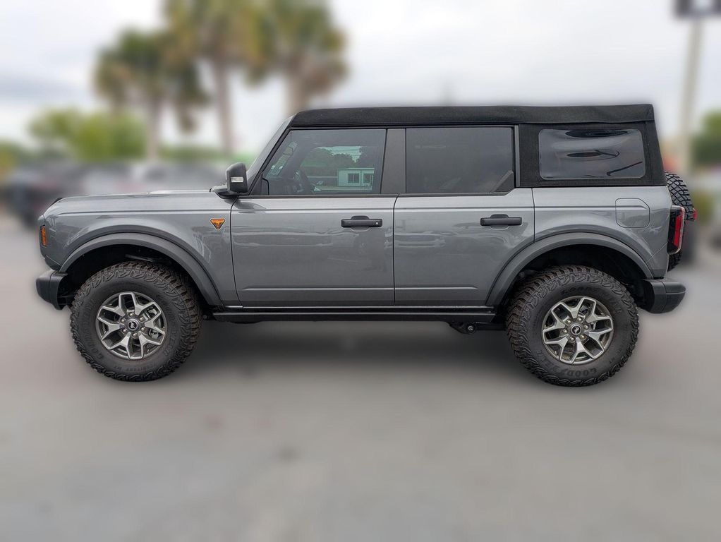 2025 FORD BRONCO BADLANDS photo 9