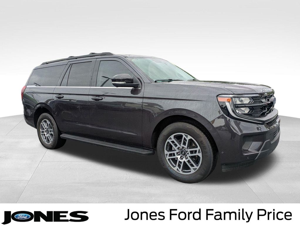 New 2025 Ford Expedition Max Active 4x2