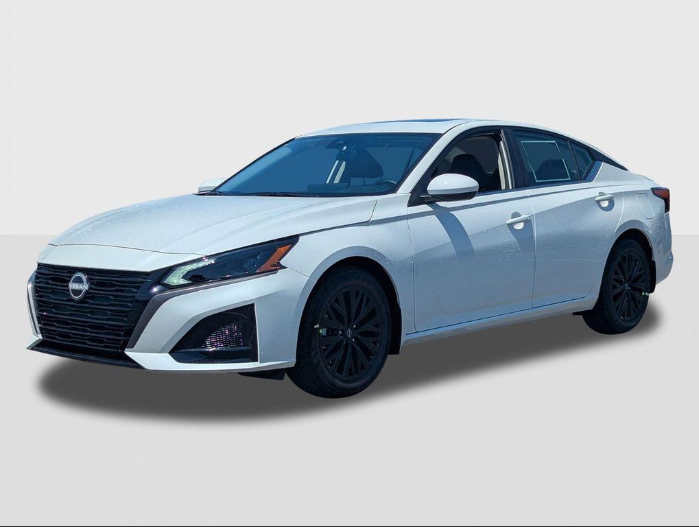 New 2026 Nissan Altima SV FWD