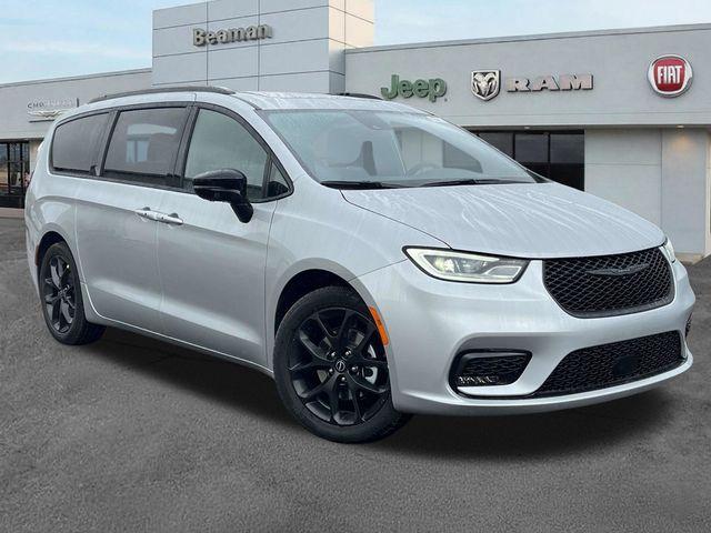 New 2026 Chrysler Pacifica Limited