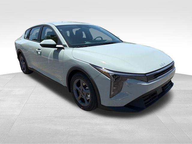 New 2026 Kia K4 LXS