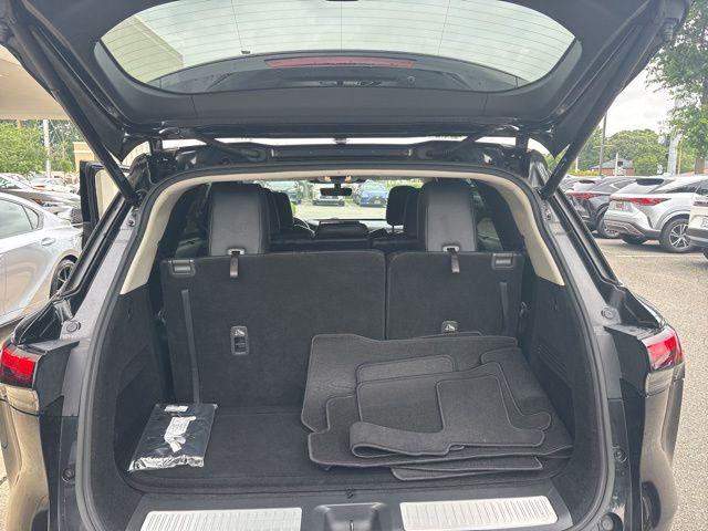 صورة مصغرة 35 لـ 2023 Infiniti QX60 LUXE