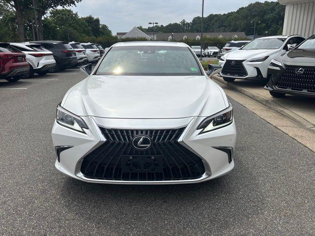 صورة 7 لـ 2023 Lexus ES 350 BASE