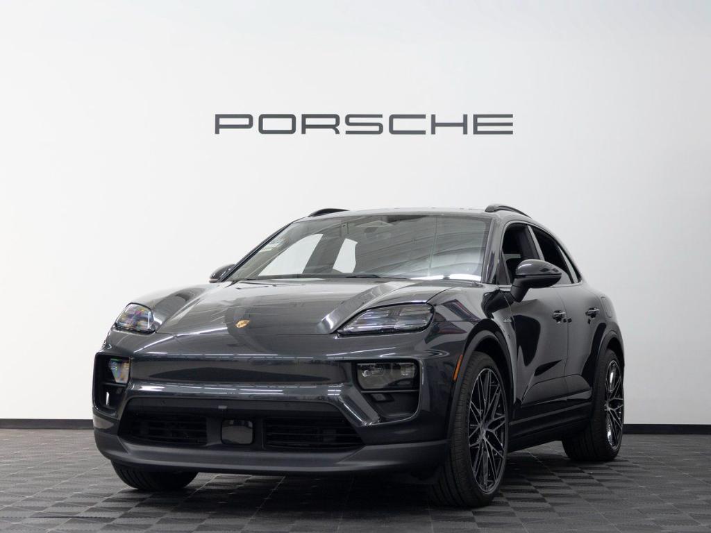 New 2026 Porsche Macan 4