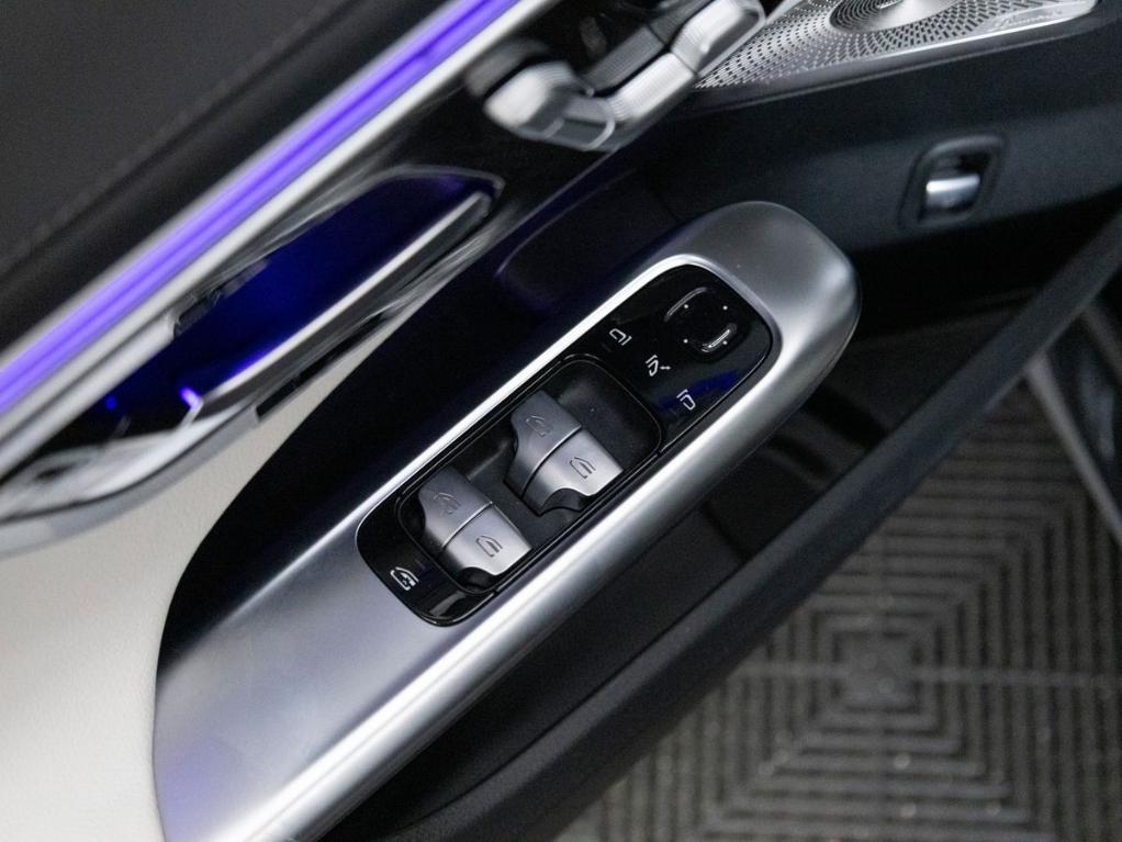 صورة مصغرة 24 لـ 2026 Mercedes-BENZ C-CLASS