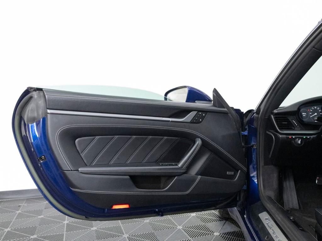 صورة مصغرة 14 لـ 2023 Porsche 911 CARRERA 4S