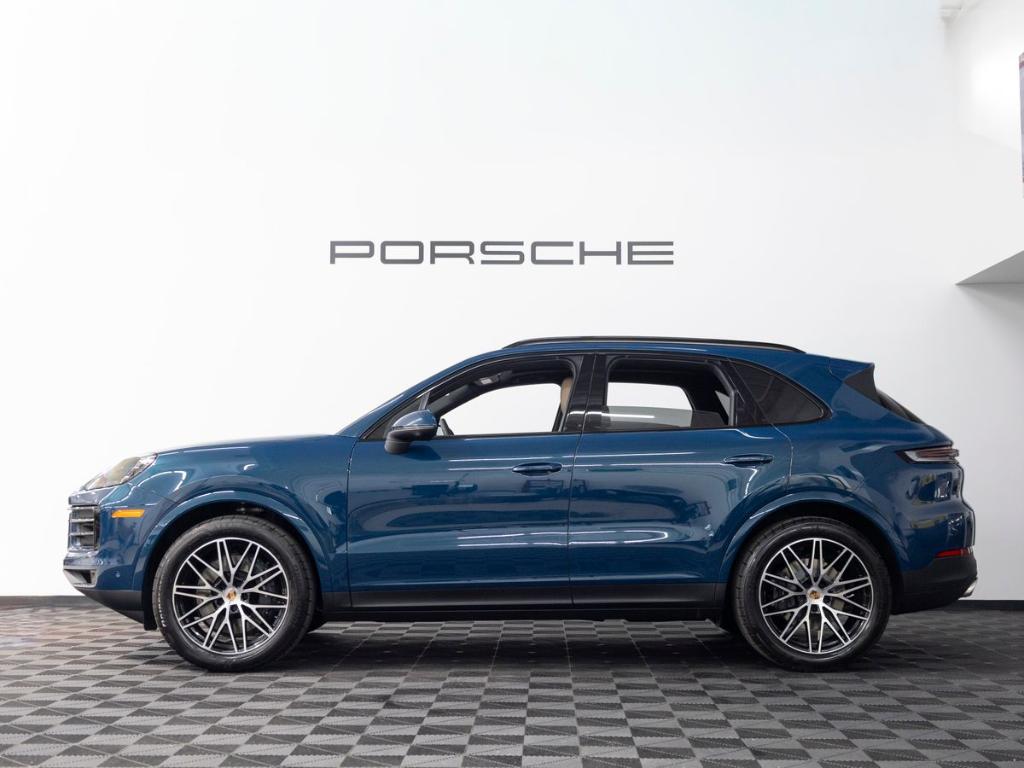 PORSCHE CAYENNE BASE - 2