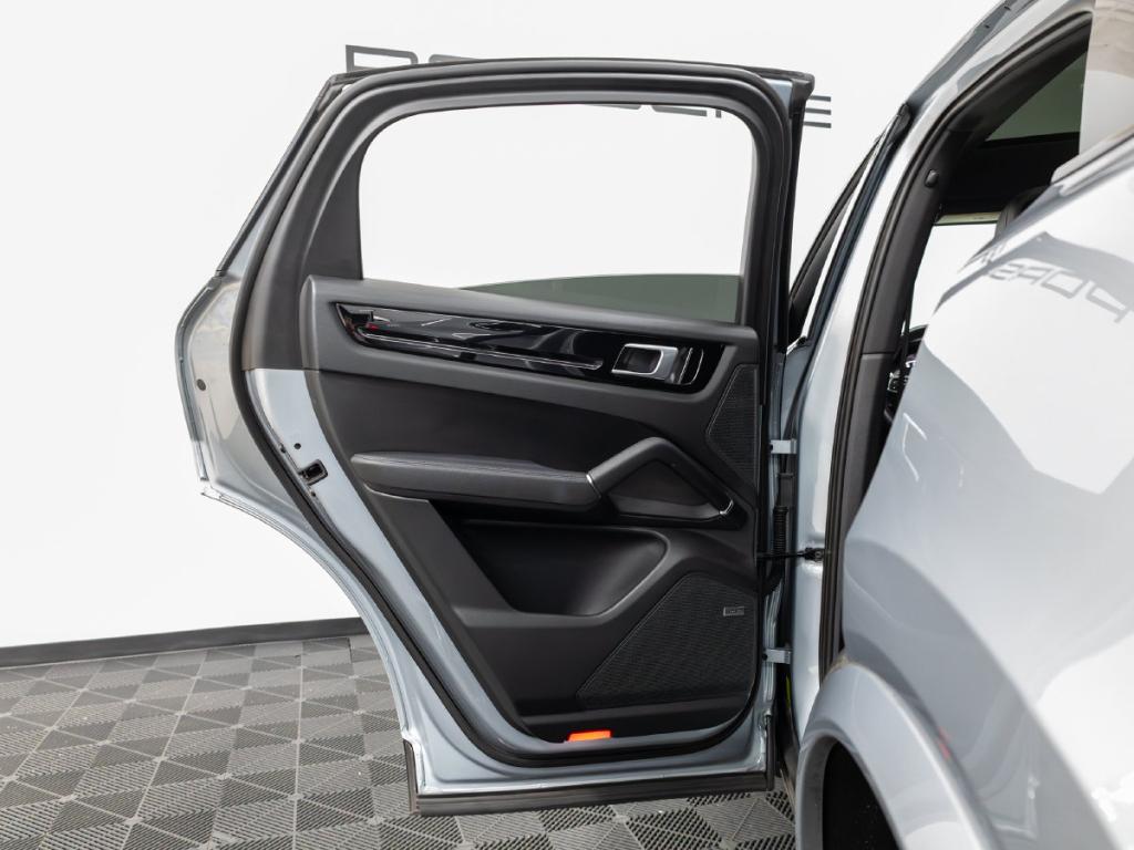 2020 Porsche CAYENNE AWD 缩略图 28