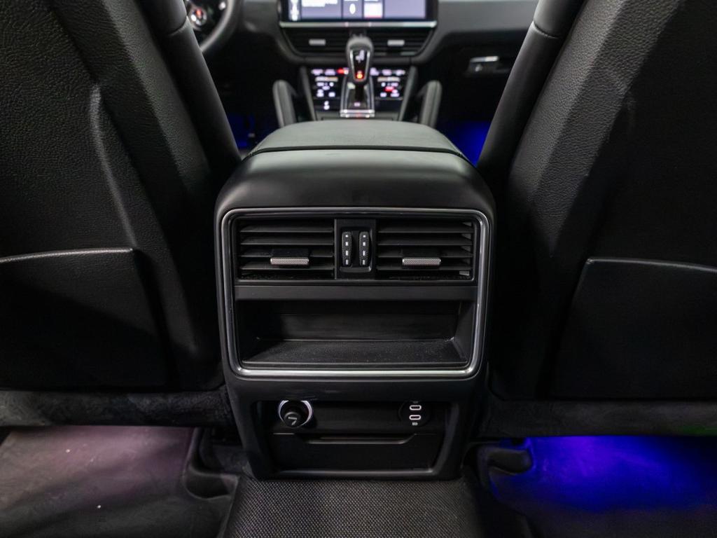 2020 Porsche CAYENNE AWD 照片 25