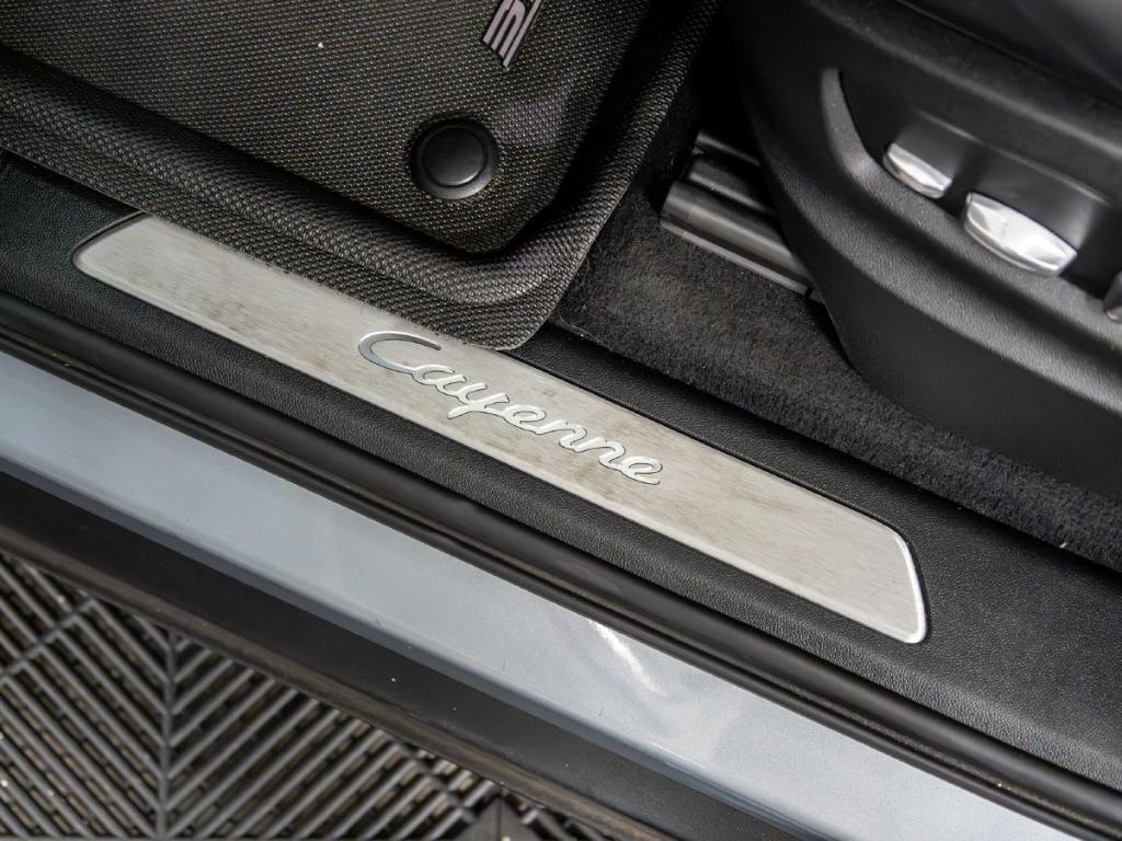 2020 Porsche CAYENNE AWD 缩略图 27