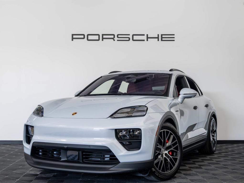New 2026 Porsche Macan 4S