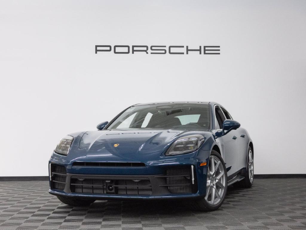 New 2026 Porsche Panamera 4