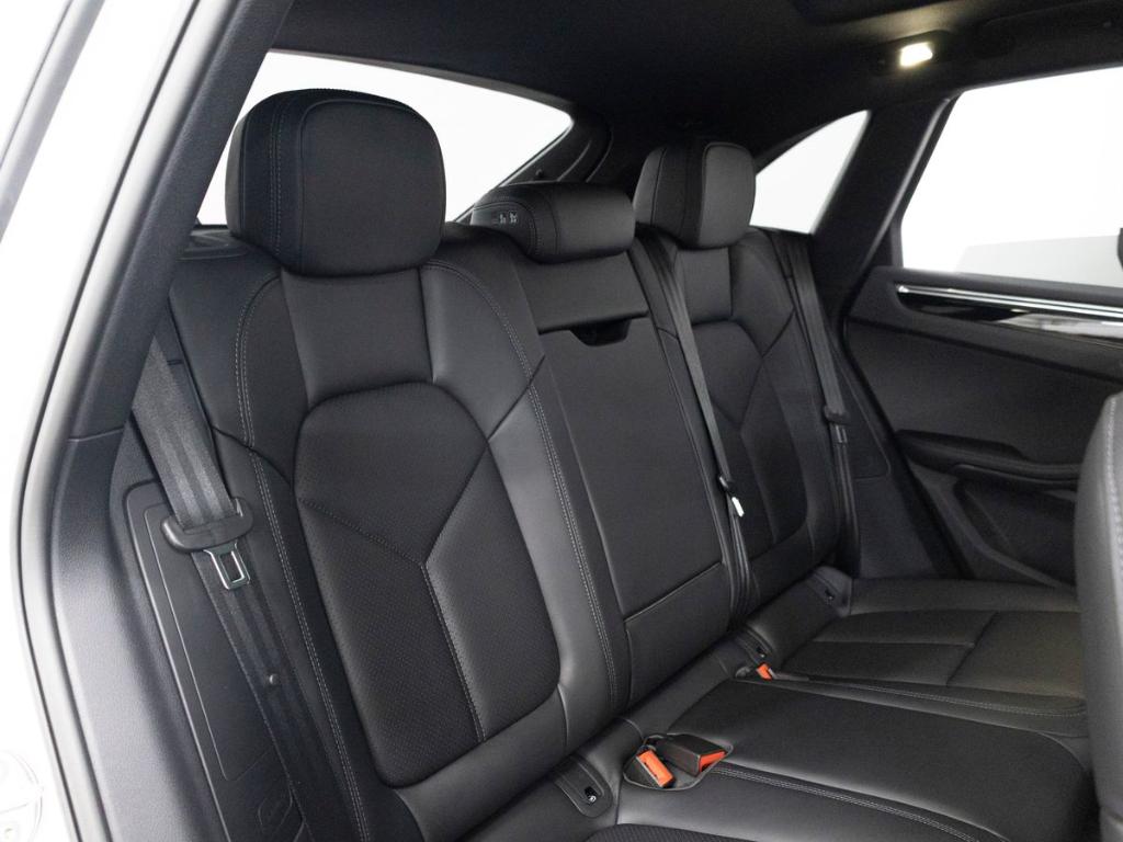 2026 Porsche MACAN BASE — миниатюра 28