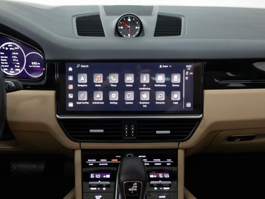 2023 Porsche CAYENNE BASE — миниатюра 17