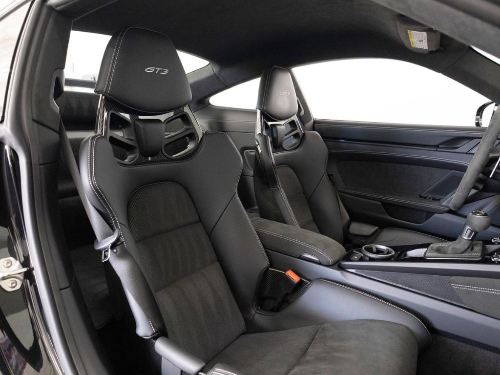 2024 Porsche 911 GT3 — миниатюра 32