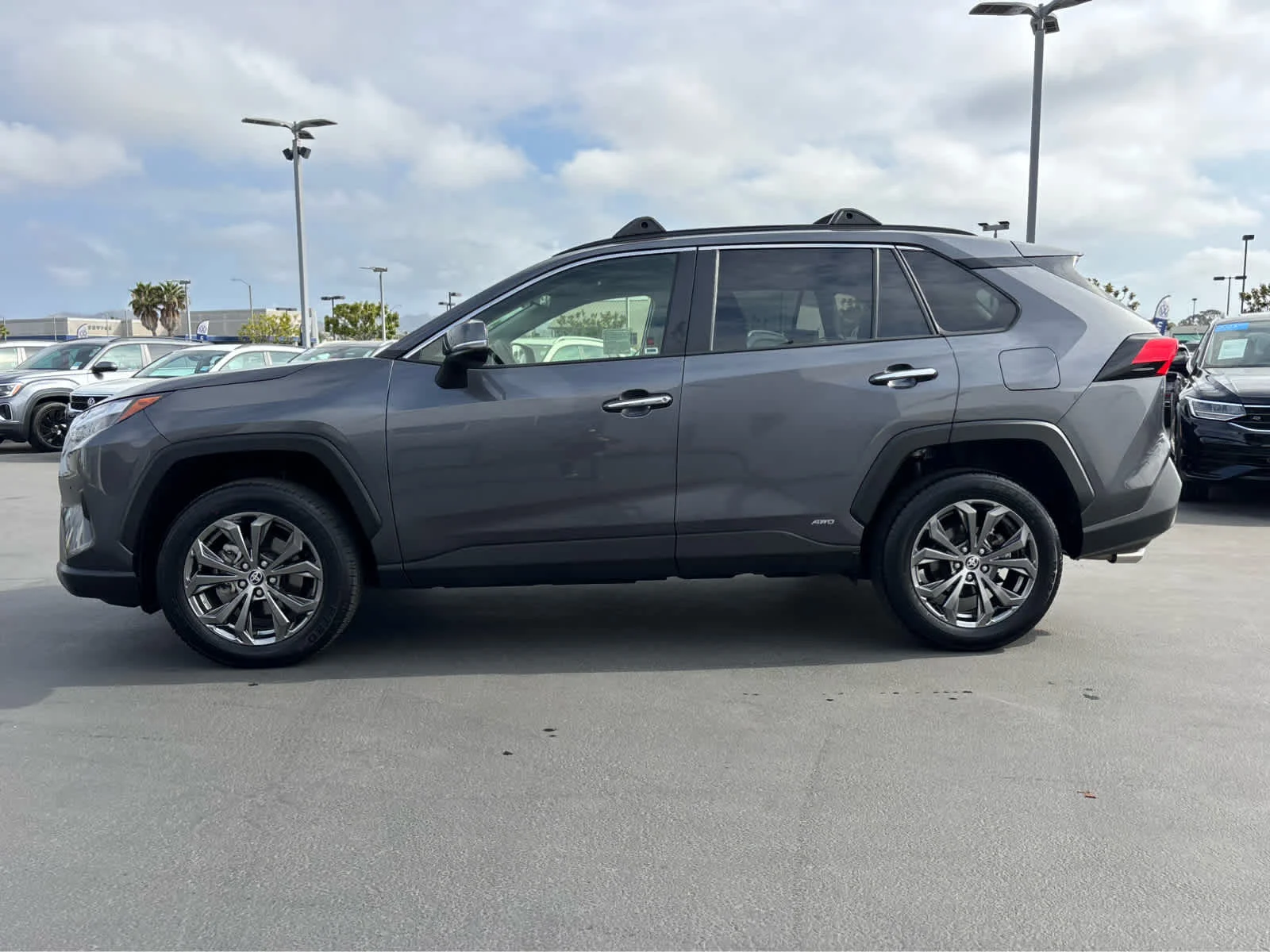 2024 Toyota RAV4 HYBRID LIMITED — фото 7