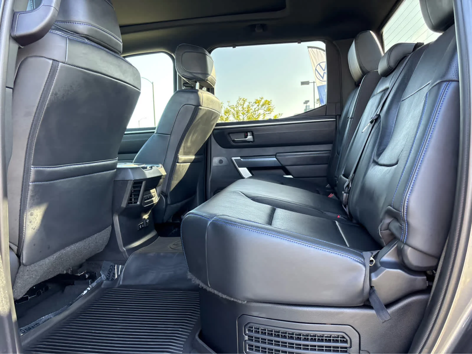 2024 Toyota TUNDRA PLATINUM HYBRID 缩略图 15