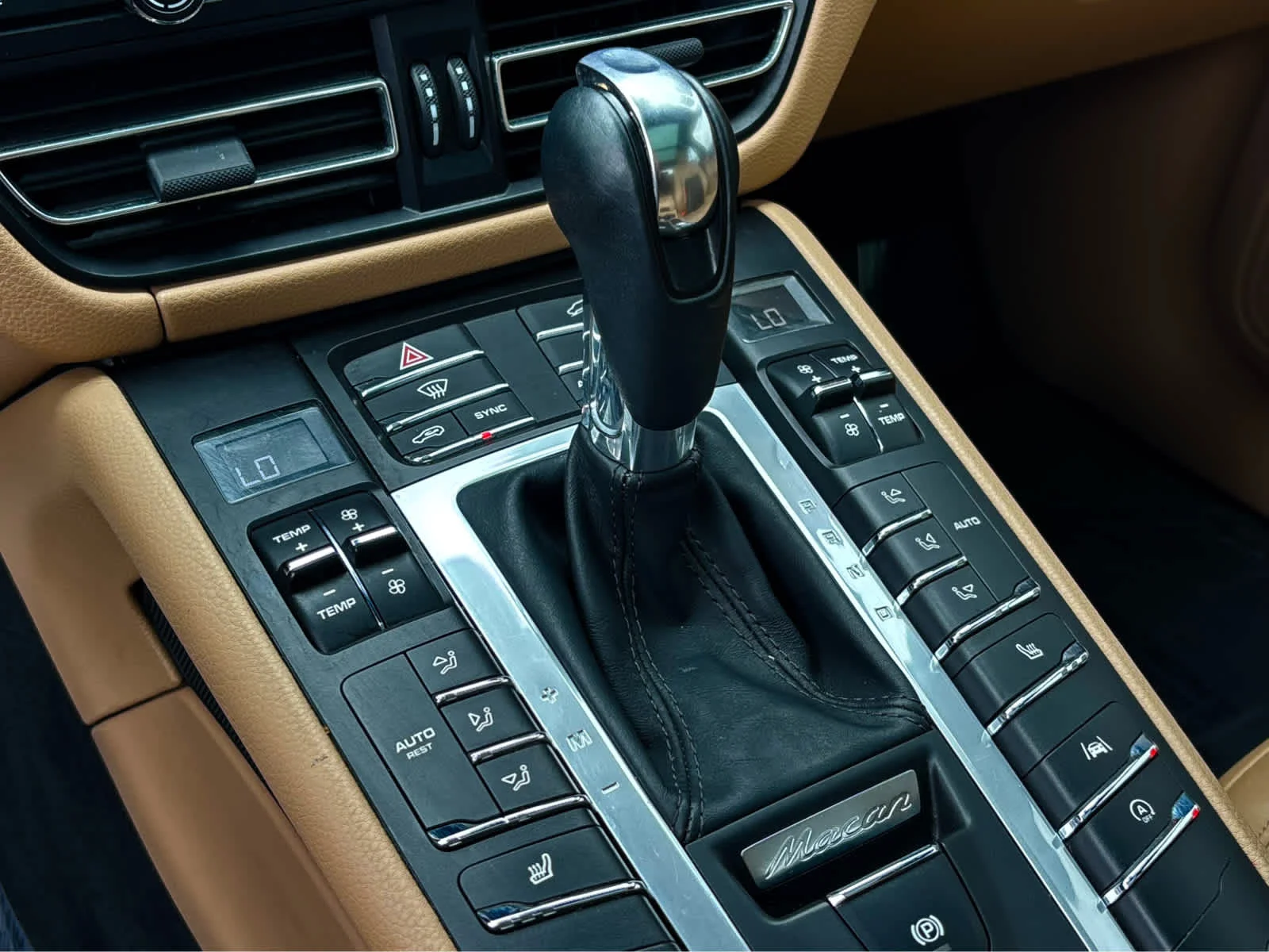 صورة مصغرة 25 لـ 2021 Porsche MACAN S