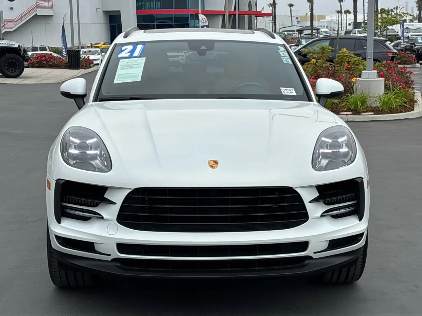 صورة 8 لـ 2021 Porsche MACAN S