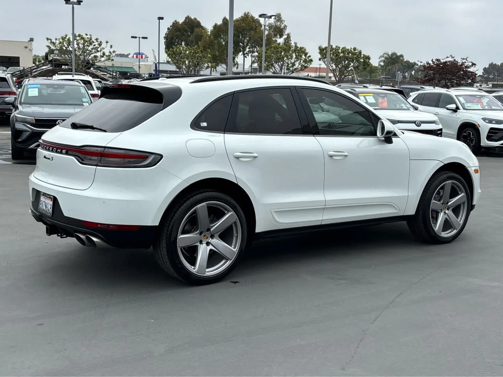 صورة 3 لـ 2021 Porsche MACAN S