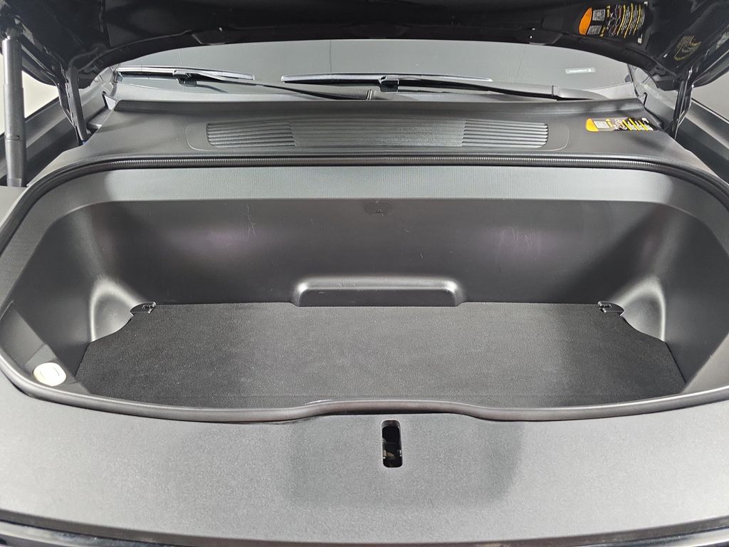 صورة 14 لـ 2024 Rivian R1T ADVENTURE PACKAGE