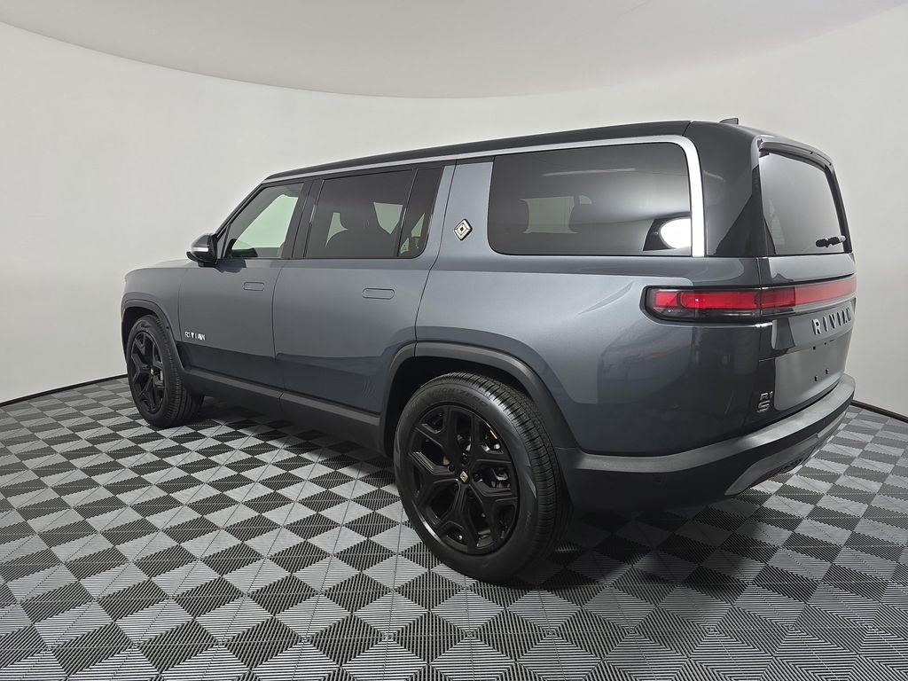 صورة 3 لـ 2024 Rivian R1S ADVENTURE PACKAGE