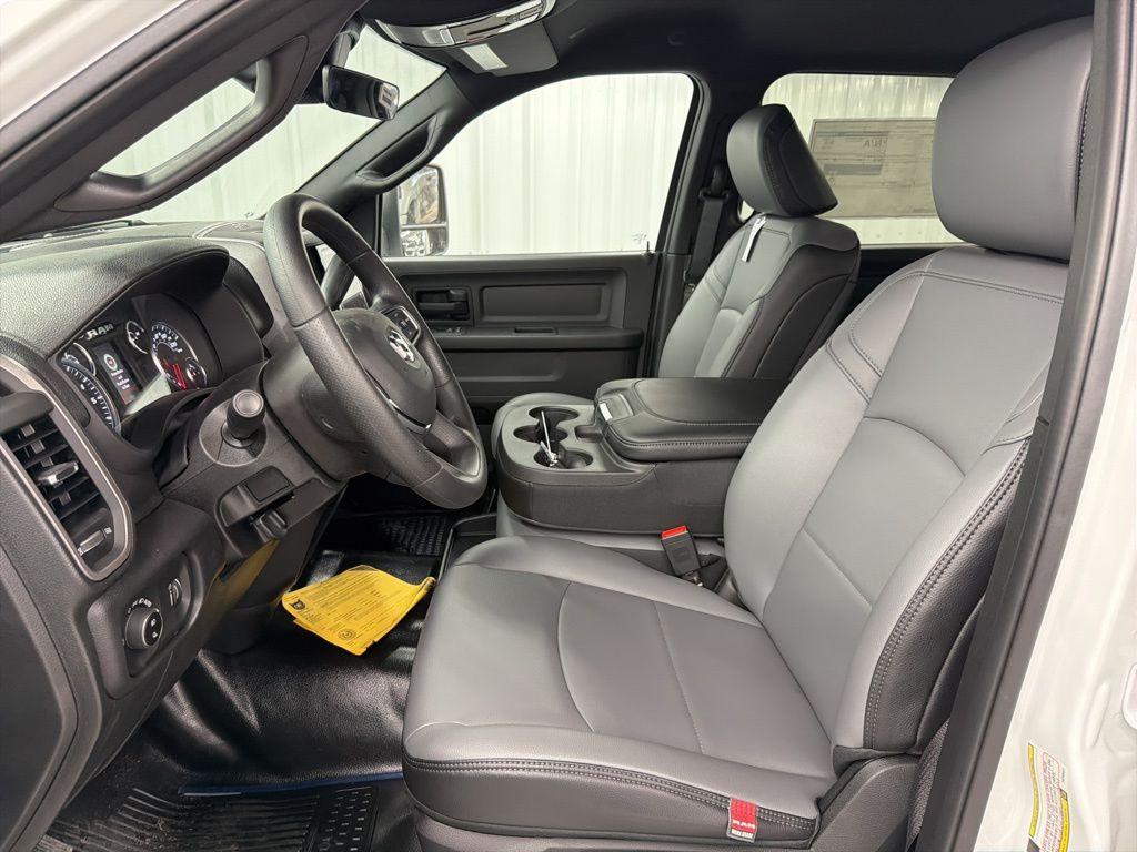 صورة مصغرة 18 لـ 2026 RAM 2500 TRADESMAN