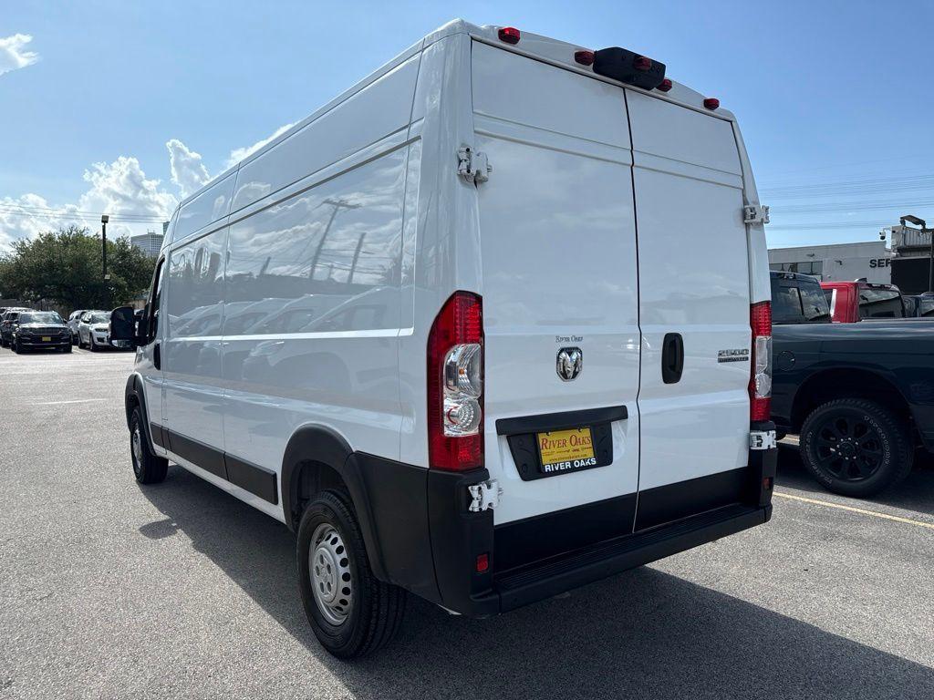 صورة 4 لـ 2026 RAM PROMASTER 2500 HIGH ROOF