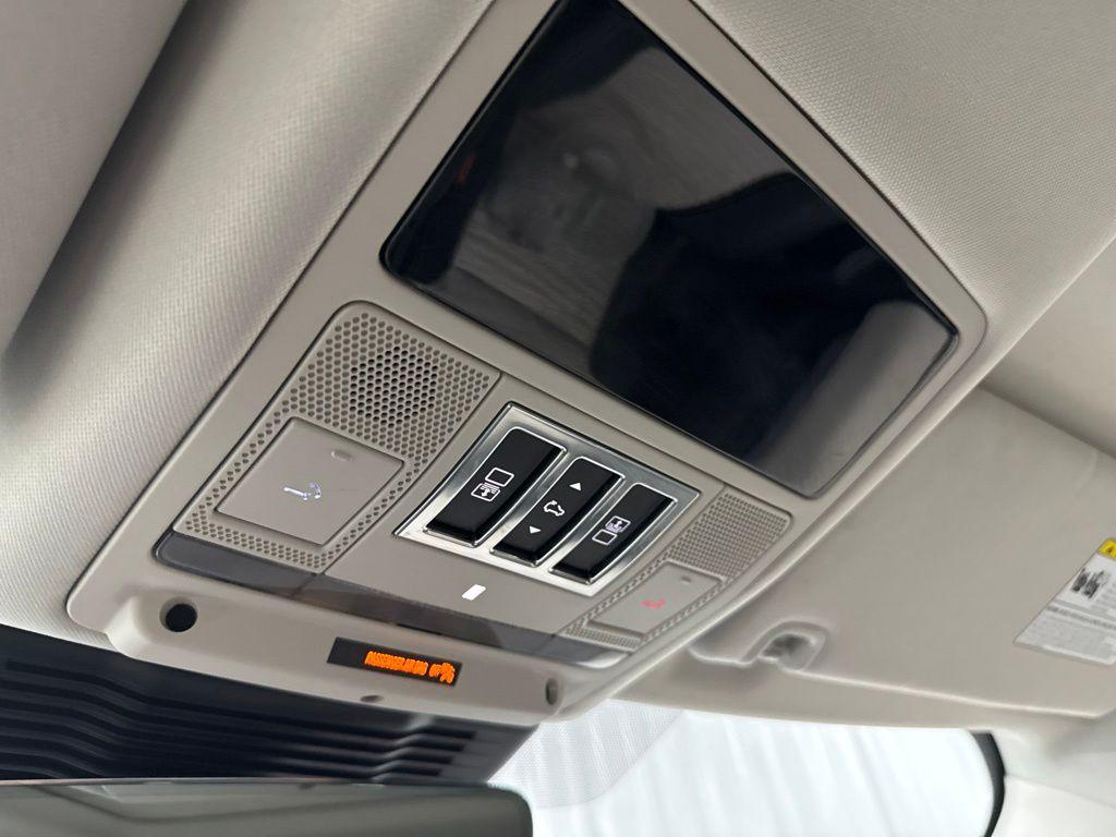 2025 LAND Rover DISCOVERY P300 DYNAMIC SE — миниатюра 25