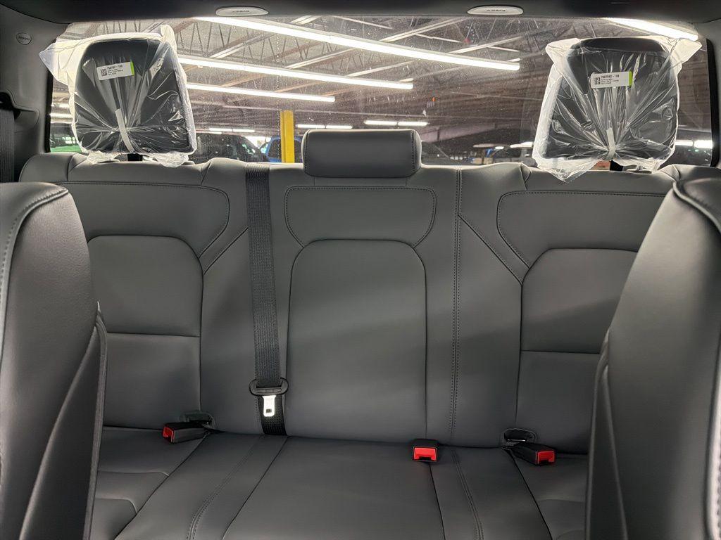 صورة مصغرة 17 لـ 2026 RAM 1500 TRADESMAN