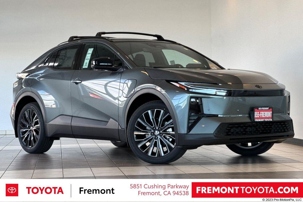New 2026 Toyota C-HR XSE