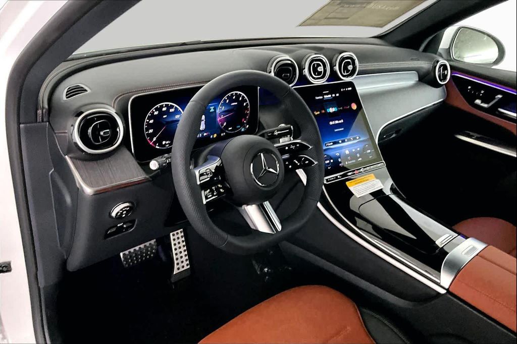 صورة 10 لـ 2026 Mercedes-BENZ GLC
