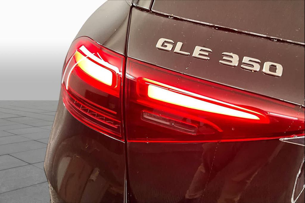 2026 Mercedes-BENZ GLE 照片 6
