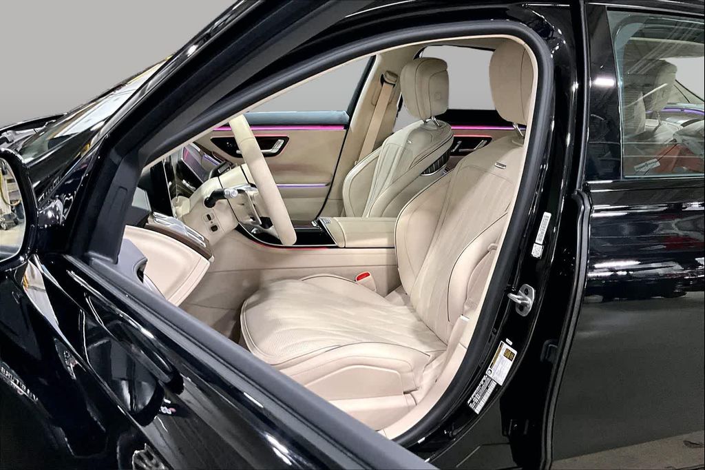 2025 Mercedes-BENZ AMG S 63 E 4MATIC — миниатюра 14