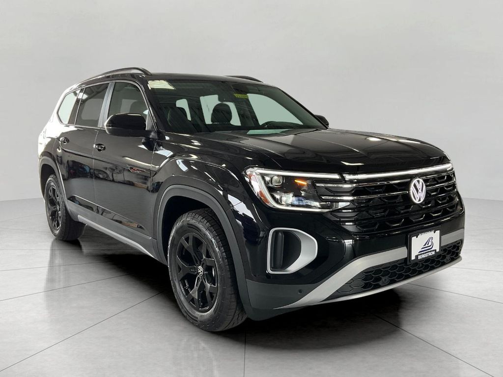 New 2026 Volkswagen Atlas Peak Edition